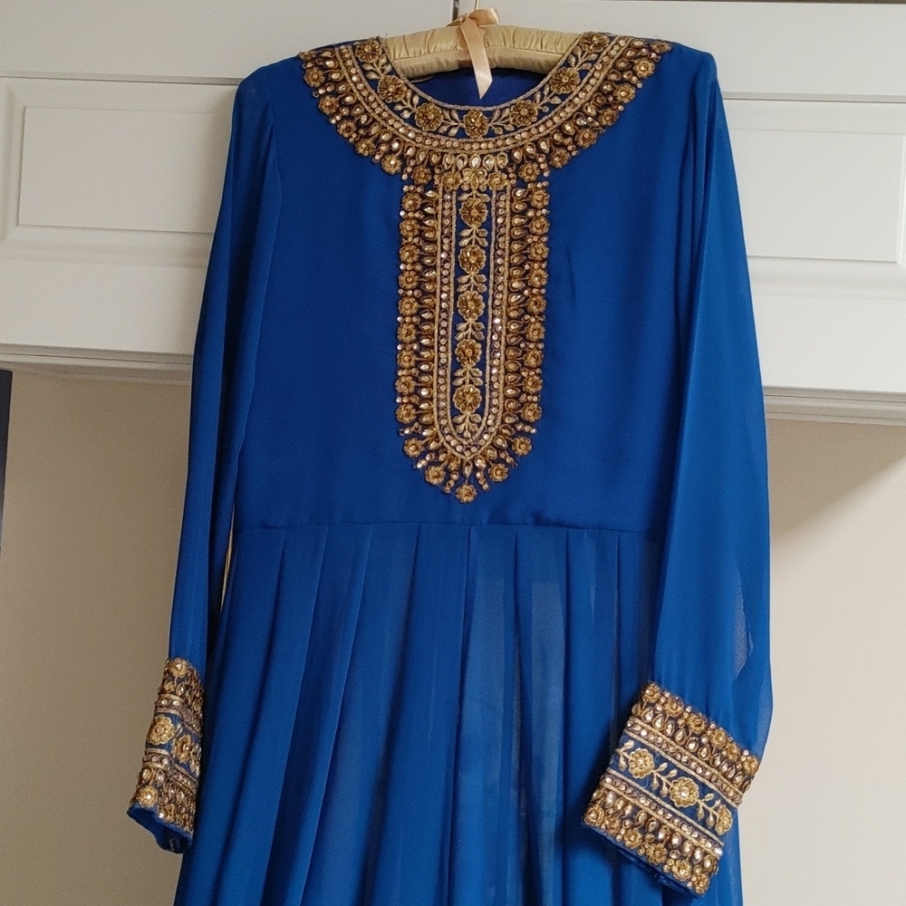 VTG Dramatic Chiffon with Gold Lamé Open Front Dress Size 2-6 - Picture 2 of 13
